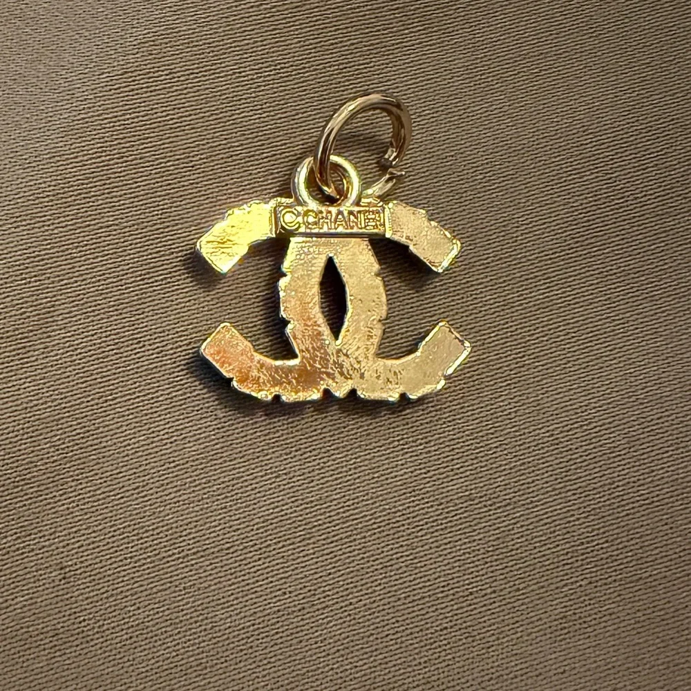 Chanel Zipper Pull - Picture 2 of 2